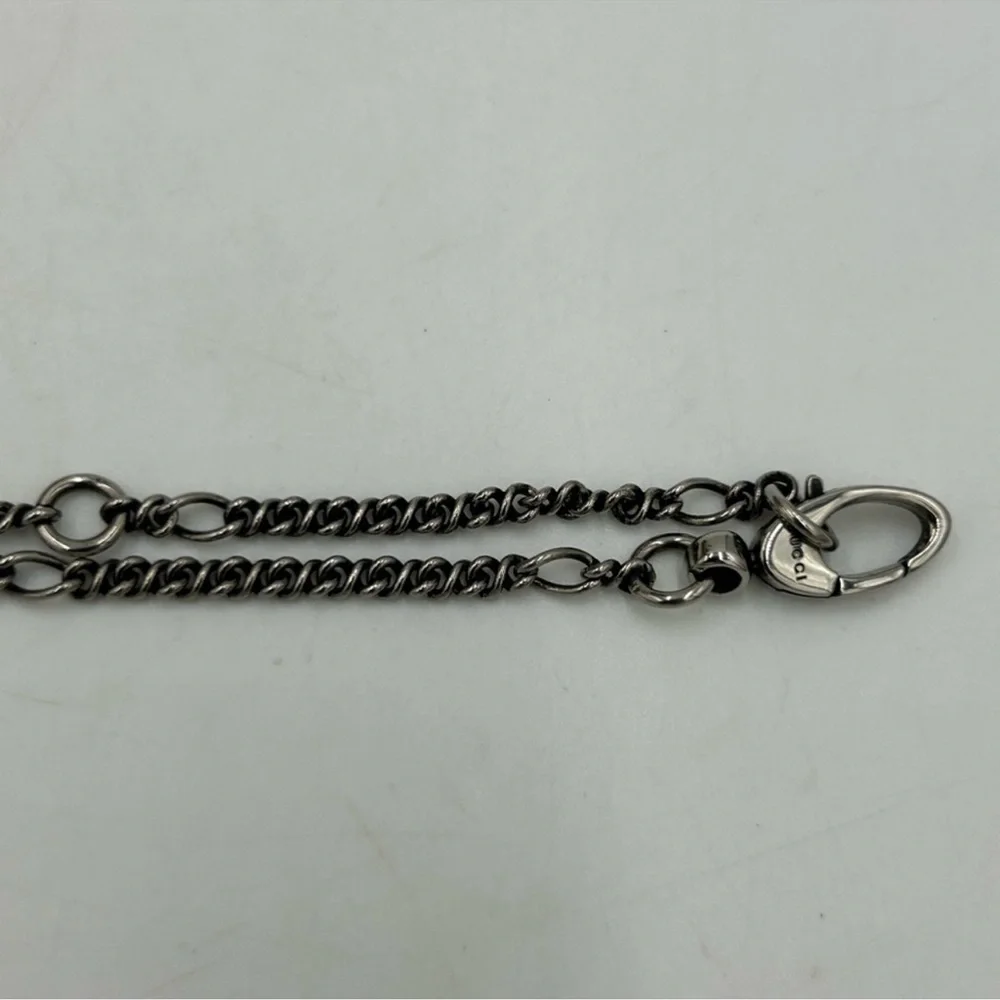 Unisex Gucci, iconic lion had silver tone crystal necklace made in Italy